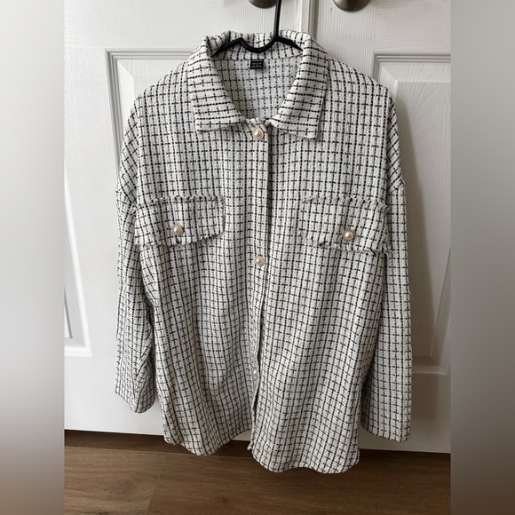 SHEIN Jackets & Blazers - Women's Pearl Button Black and White Checkered Plaid Shacket Shirt Jacket
